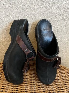 Dansko Shandi Black Leather Mules Women’s Size 9 EU 39